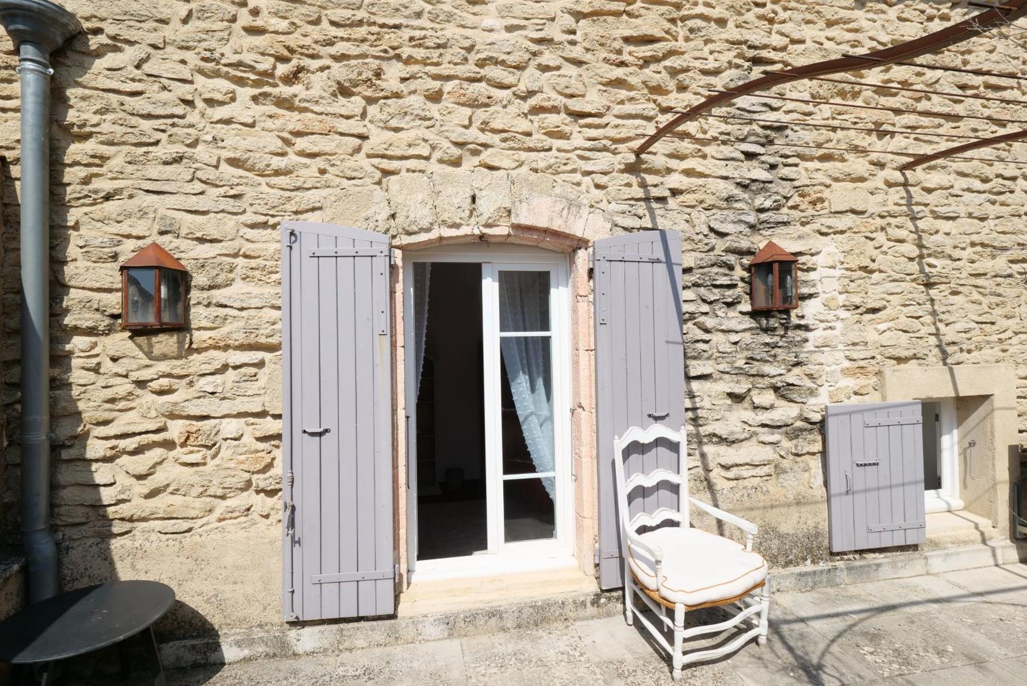 Chambres Du Vieux Bistrot Cabrières-dʼAvignon Exterior foto